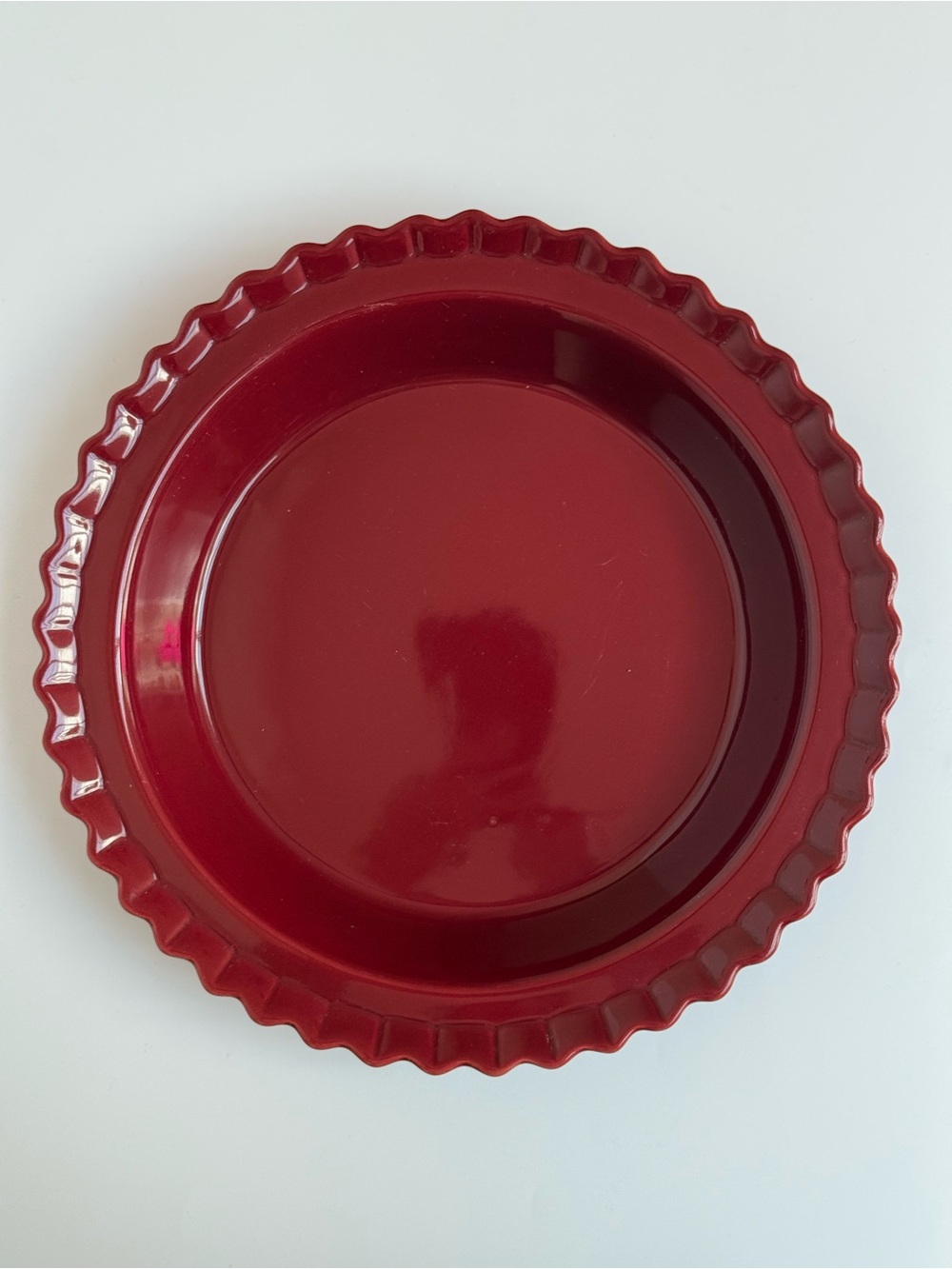 Chantal Handcrafted Scalloped Dinner Plate Burgundy Red 9”